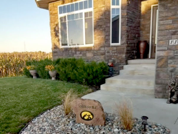 Johnsons Hawkeye Stone